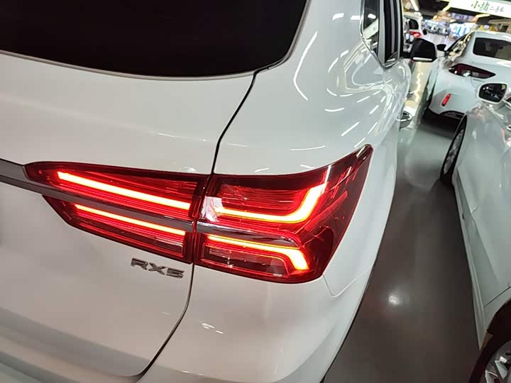 Roewe RX5, 2021 — фото 8 из 9