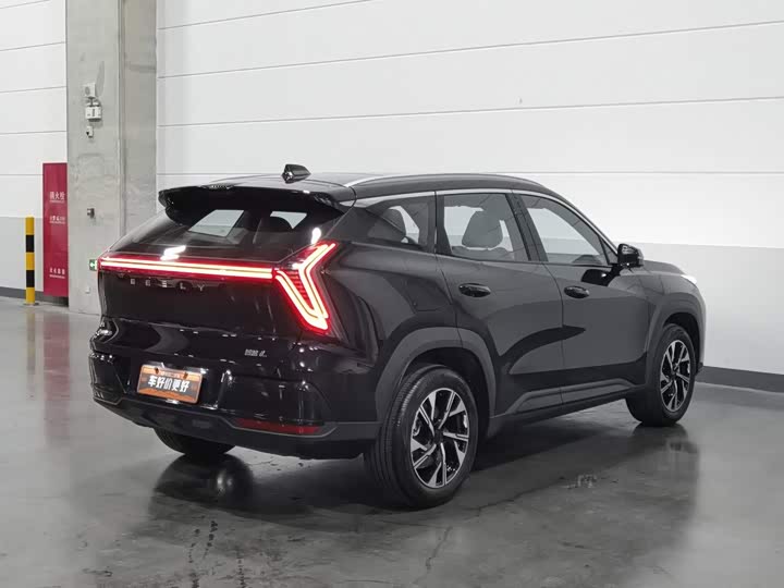 Geely Atlas L, 2025 — фото 2 из 9