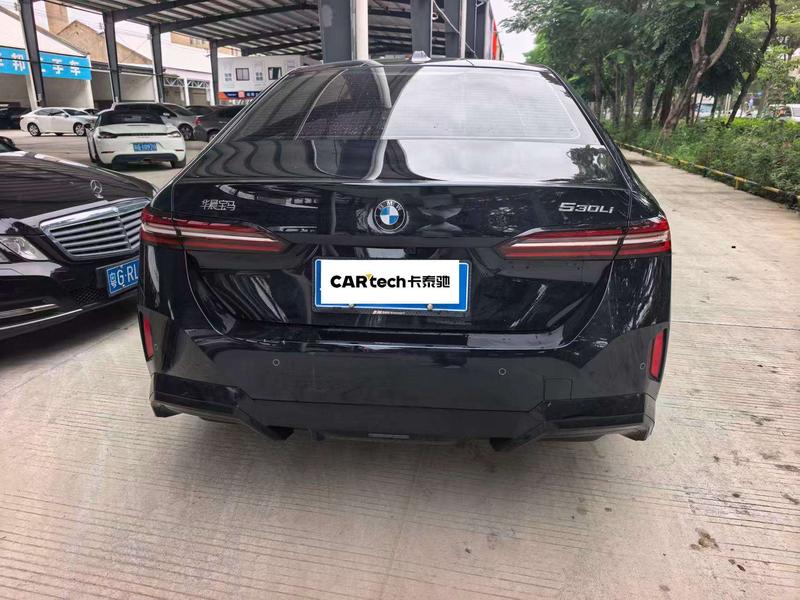 BMW 5 Series, 2025 — фото 3 из 9