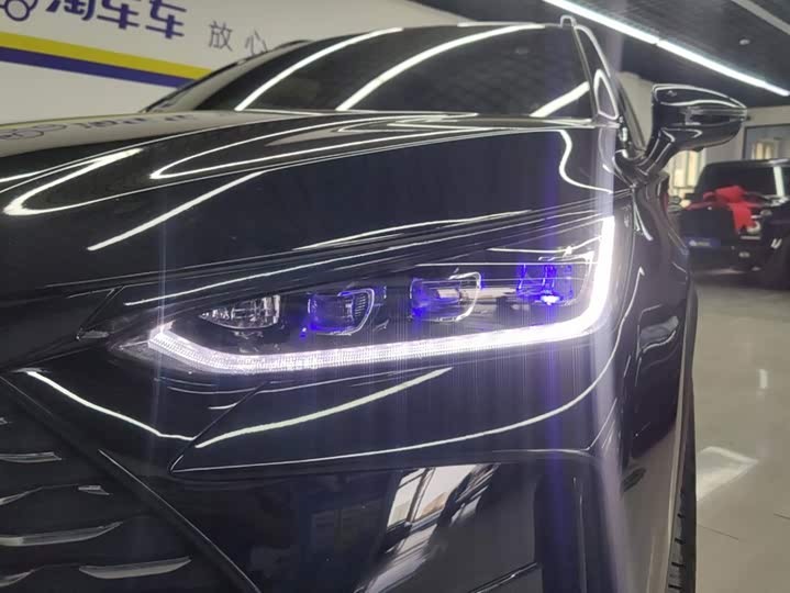 BYD Tang Hybrid/EV, 2024 — фото 5 из 9