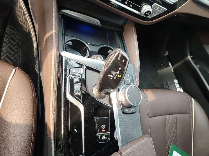 BMW 5 Series, 2021 — фото 7 из 9