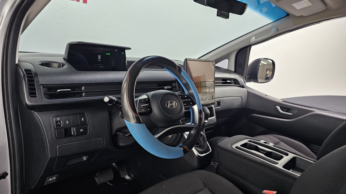 Hyundai Staria, 2024 — фото 6 из 12