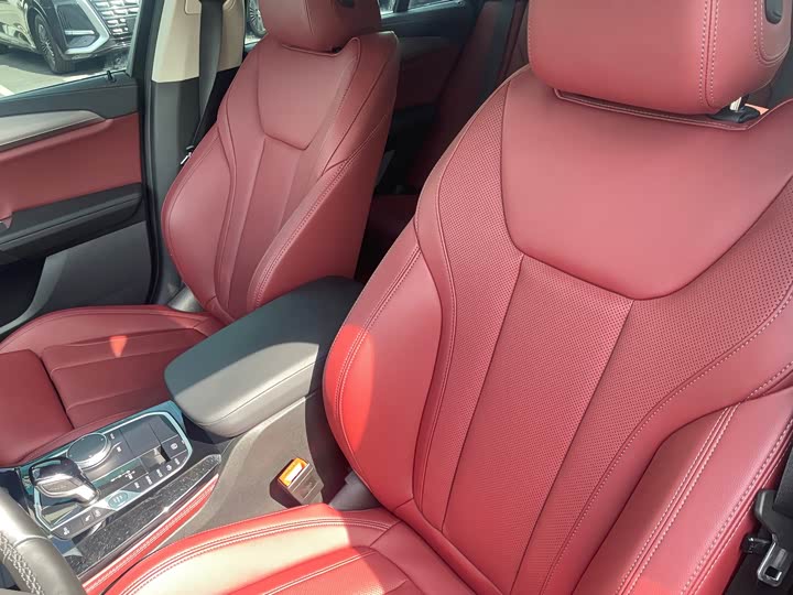 BMW X4, 2022 — фото 6 из 9