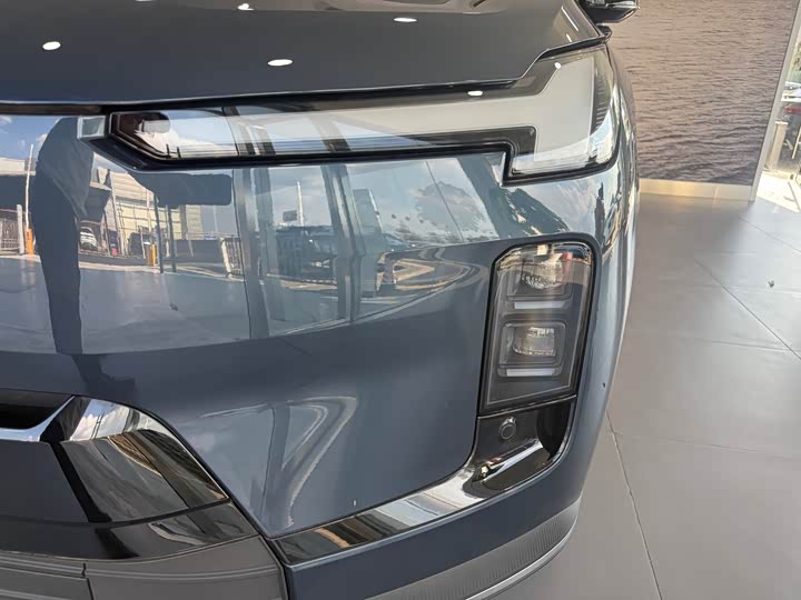 Volvo XC70 Hybrid, 2025 — фото 5 из 9