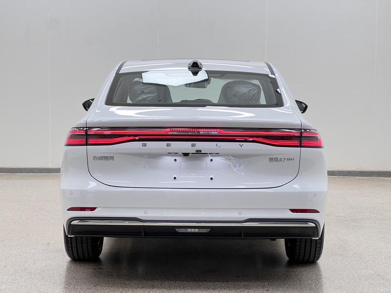 Geely Galaxy A7, 2026 — фото 6 из 12