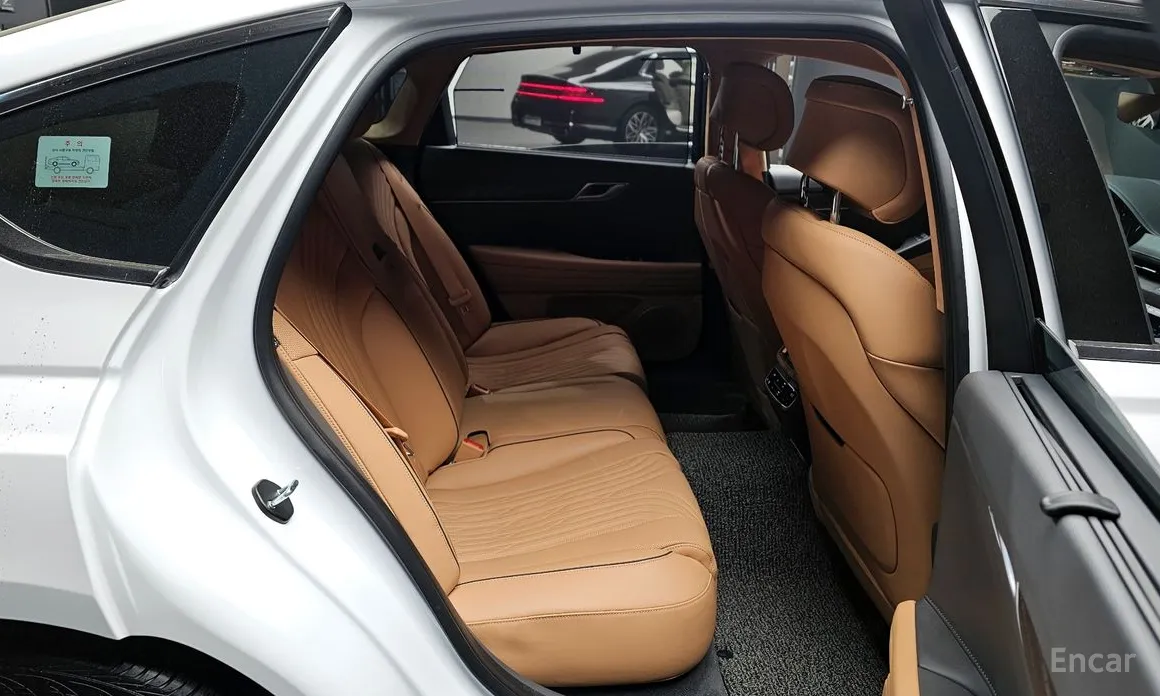 Genesis G80, 2022 — фото 11 из 12