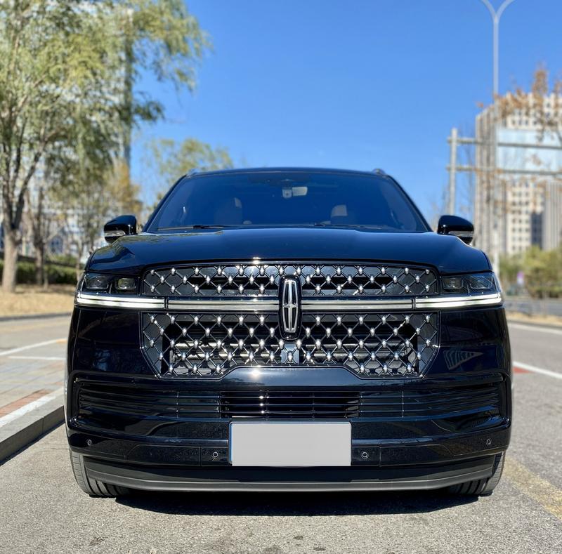 Lincoln Navigator, 2025 — фото 2 из 12