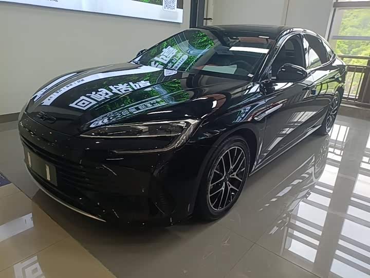 BYD Seal 07 DM-i Hybrid, 2025 — фото 2 из 9