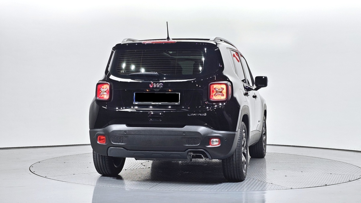 Jeep Renegade, 2022 — фото 4 из 12