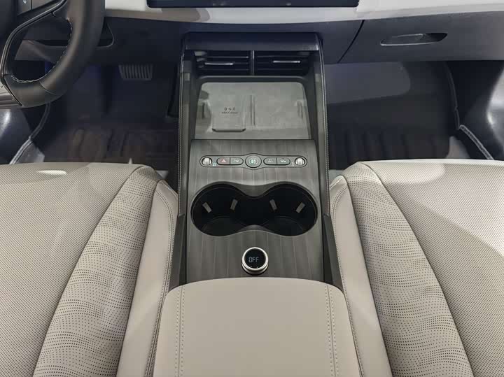 BYD Seal 06 Hybrid/EV, 2025 — фото 8 из 9