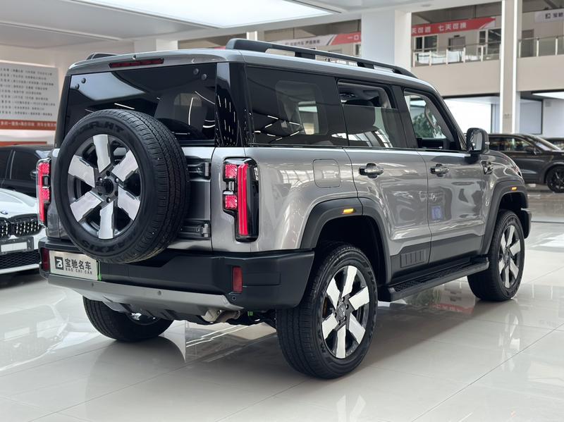 BAIC Beijing BJ40 Hybrid, 2025 — фото 6 из 12