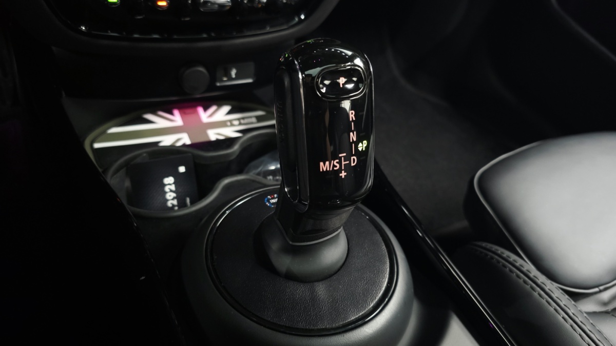 Mini Clubman, 2023 — фото 8 из 12