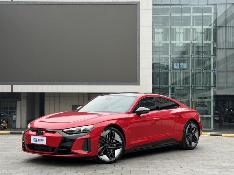 Audi RS e-tron GT, 2024 — купить в Перми под ключ