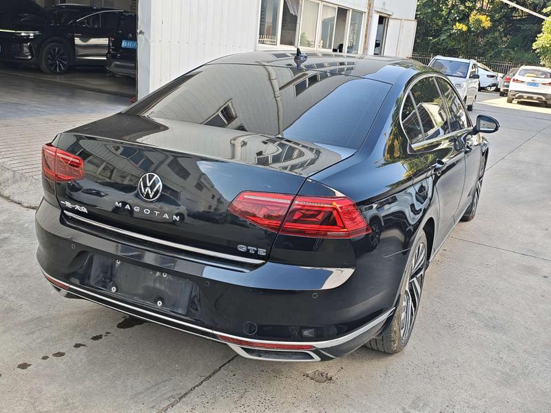 Volkswagen Magotan GTE Hybrid, 2023 — фото 3 из 6
