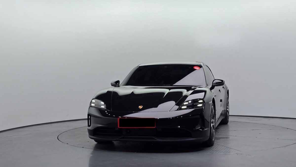 Porsche Taycan, 2025 — фото 3 из 12