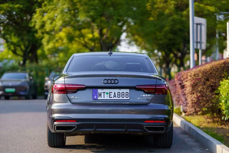 Audi A4L, 2022 — фото 5 из 10