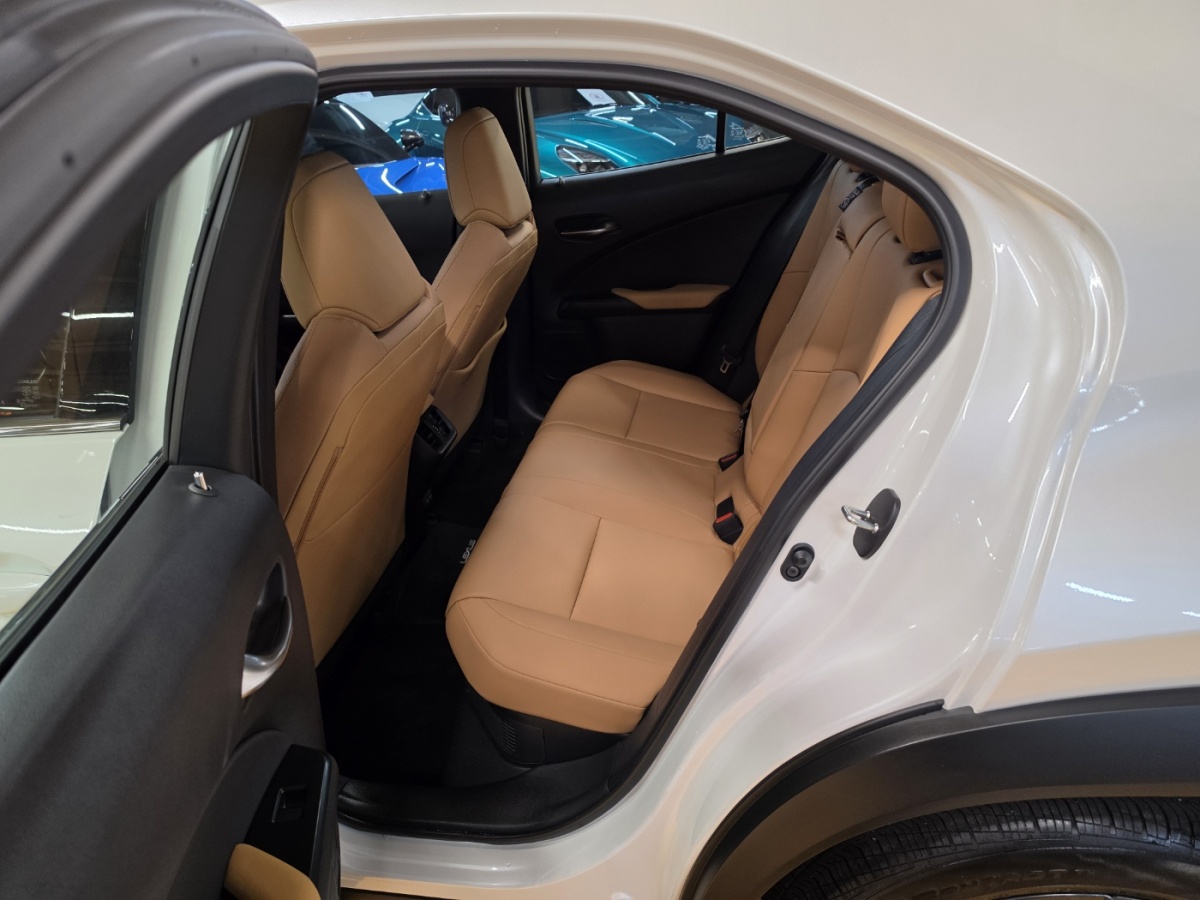 Lexus UX, 2025 — фото 12 из 12