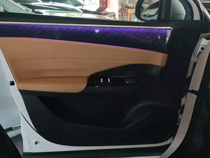 Geely Galaxy L7, 2024 — фото 6 из 9