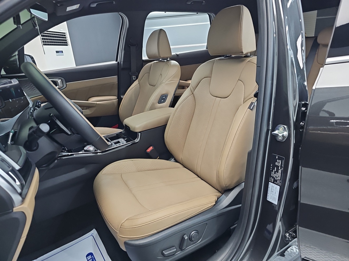 Kia Sorento, 2025 — фото 10 из 12