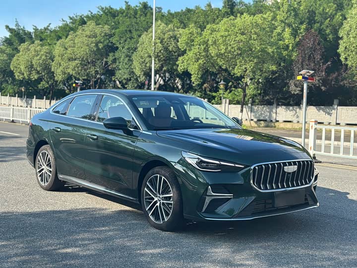 Geely Emgrand, 2025 — фото 3 из 9