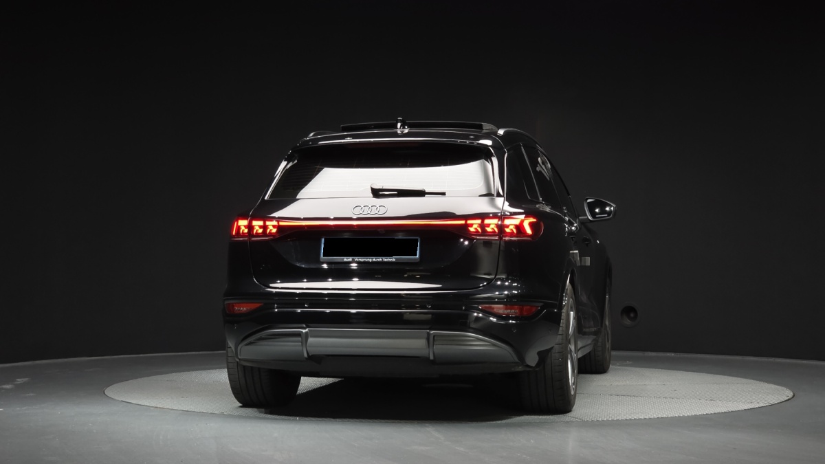 Audi Q6 e-tron, 2025 — фото 4 из 12