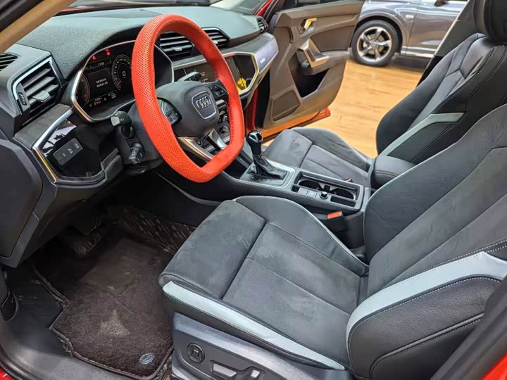 Audi Q3, 2023 — фото 4 из 9