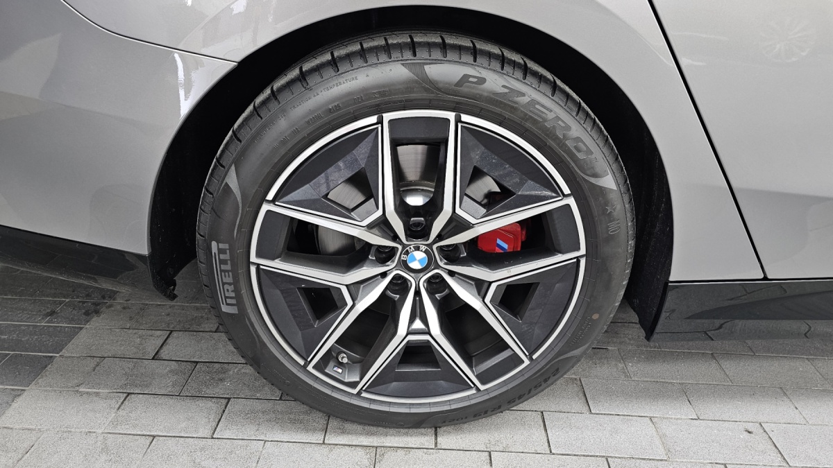 BMW 5 Series, 2025 — фото 5 из 12