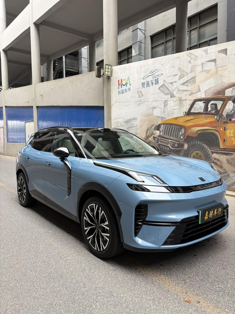 Lynk & Co 08 EM-P Hybrid, 2025 — фото 3 из 12