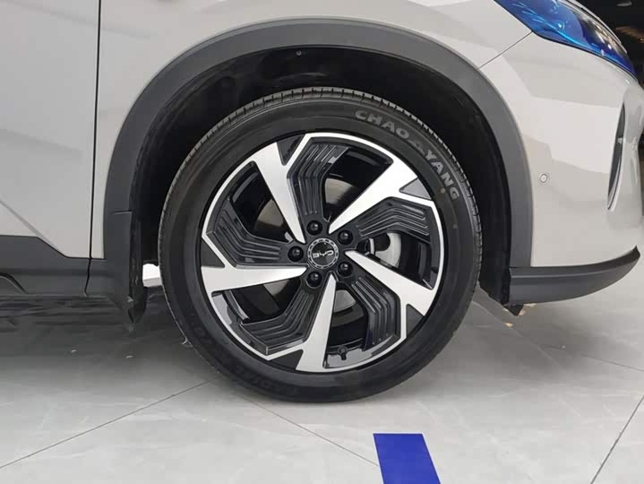 BYD Sea Lion 05 DM-i Hybrid, 2025 — фото 6 из 9