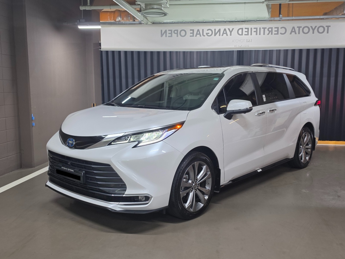 Toyota Sienna, 2025 — купить в Санкт-Петербурге под ключ