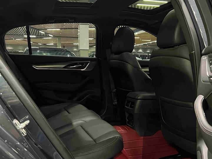 Cadillac CT5, 2022 — фото 8 из 9