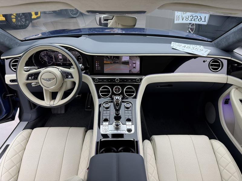 Bentley Continental GT, 2022 — фото 6 из 11