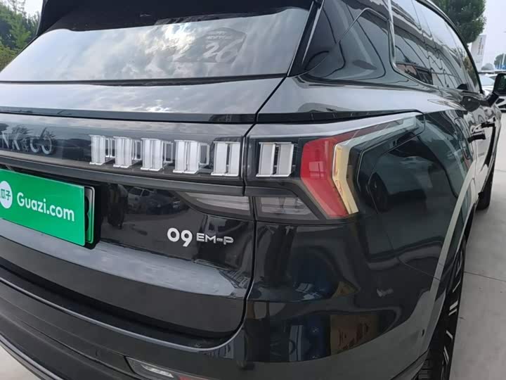 Lynk & Co 09 EM-P Hybrid, 2025 — фото 8 из 9