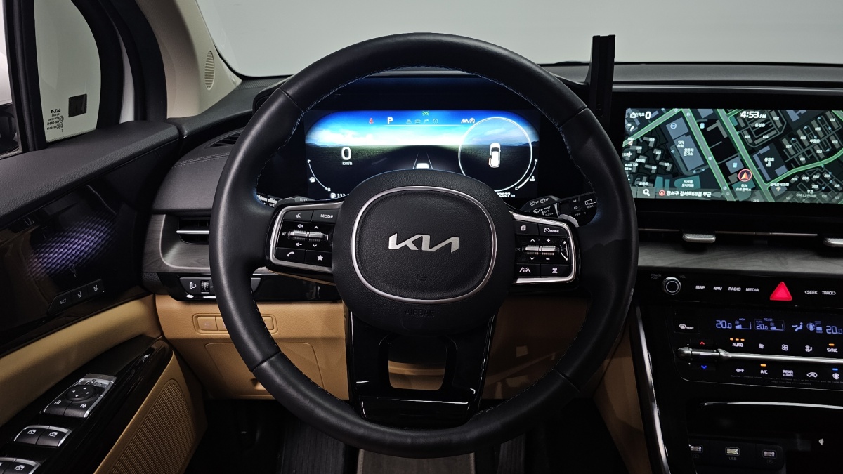 Kia Carnival, 2023 — фото 12 из 12