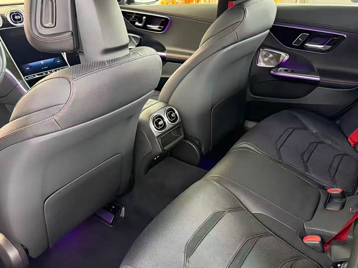 Mercedes-Benz C-Class AMG, 2025 — фото 3 из 3