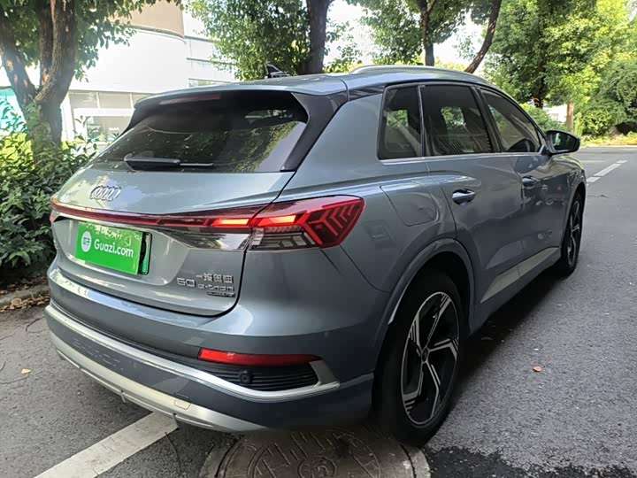 Audi Q4 e-tron, 2023 — фото 7 из 9