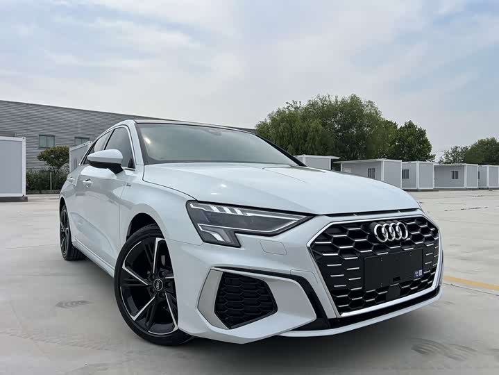 Audi A3, 2023 — фото 3 из 9