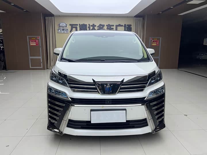 Toyota Vellfire, 2022 — фото 2 из 9