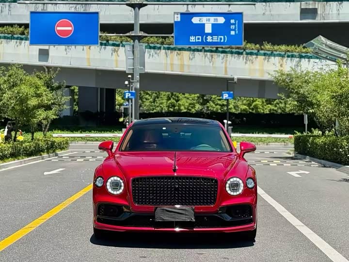 Bentley Flying Spur, 2022 — купить в Перми под ключ