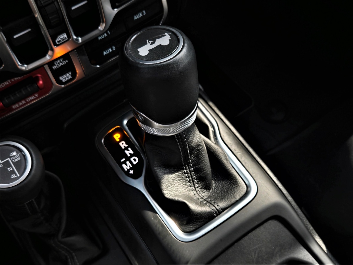 Jeep Wrangler, 2025 — фото 8 из 12