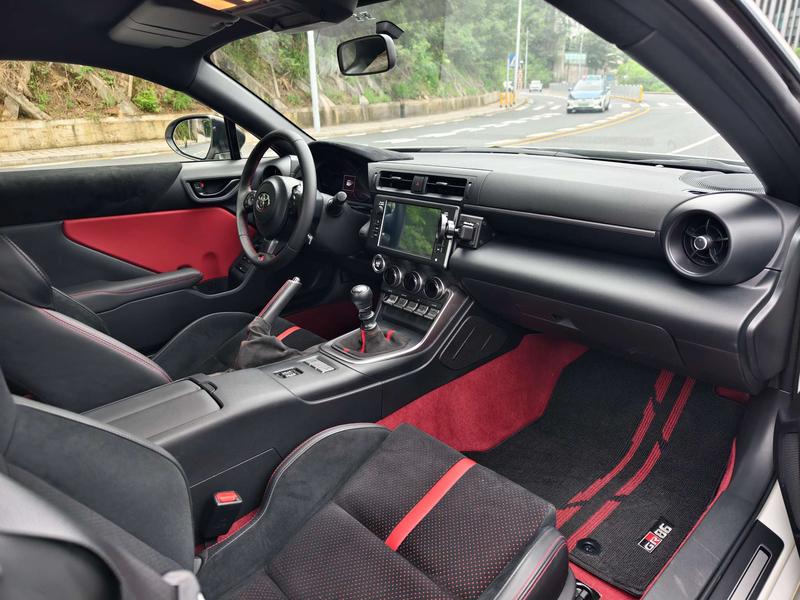 Toyota GR86, 2023 — фото 7 из 11