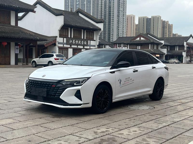 Dongfeng Aeolus Yixuan Max, 2022 — купить в Москве под ключ