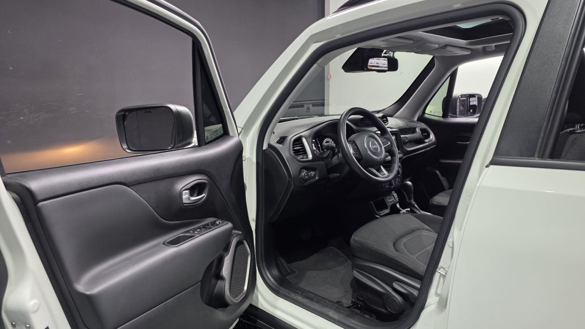Jeep Renegade, 2022 — фото 9 из 12