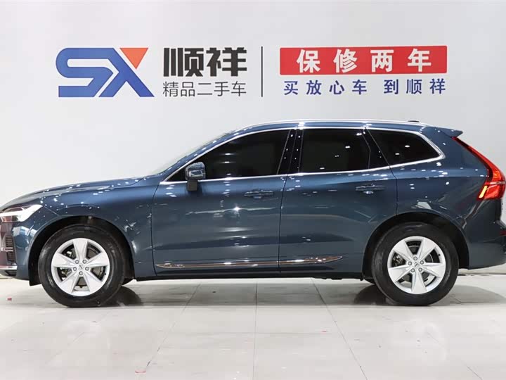 Volvo XC60, 2021 — фото 6 из 9