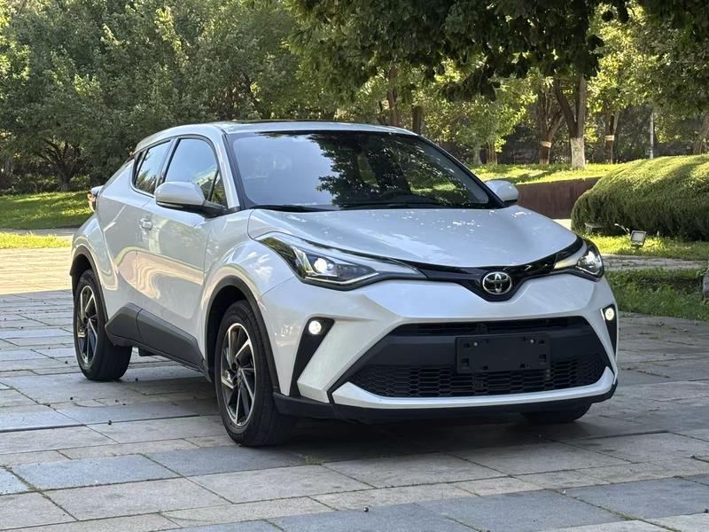 Toyota C-HR, 2021 — фото 3 из 10