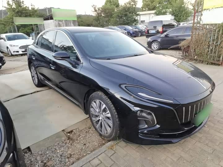 Hongqi E-QM5, 2023 — фото 4 из 9