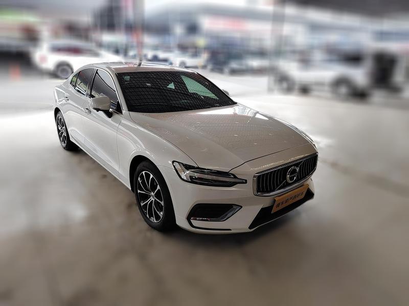 Volvo S60, 2022 — фото 3 из 12