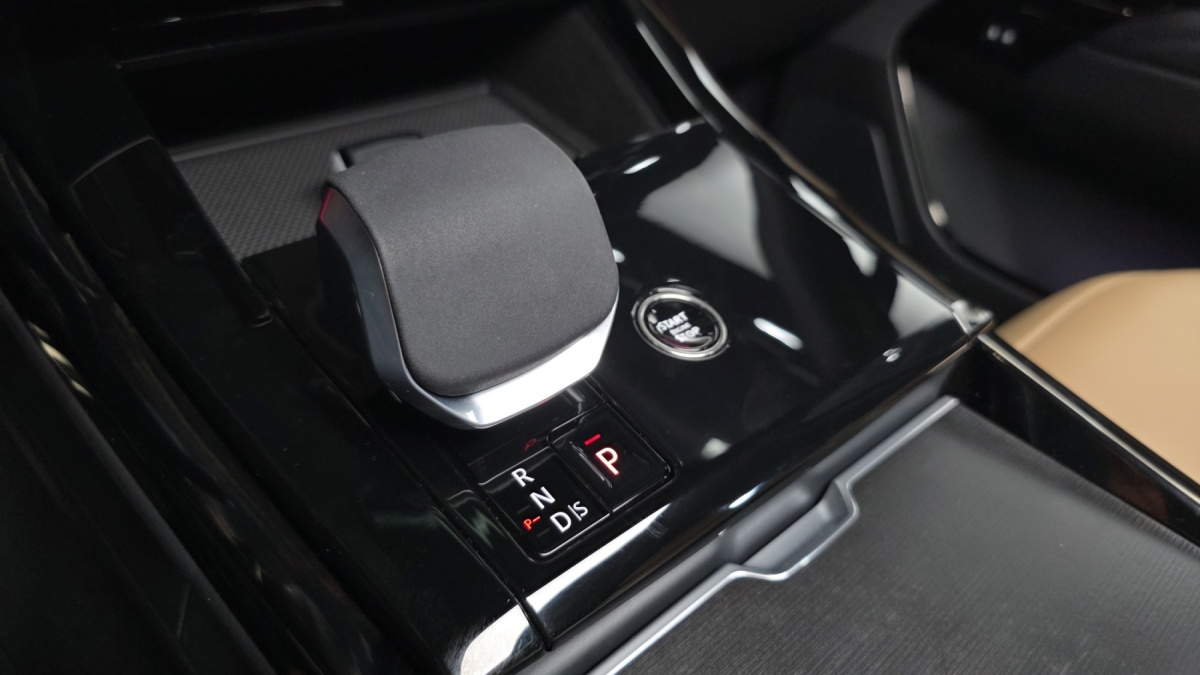 Land Rover Range Rover Sport, 2025 — фото 8 из 12