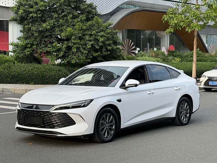 BYD Qin L, 2025 — купить в Уфе под ключ