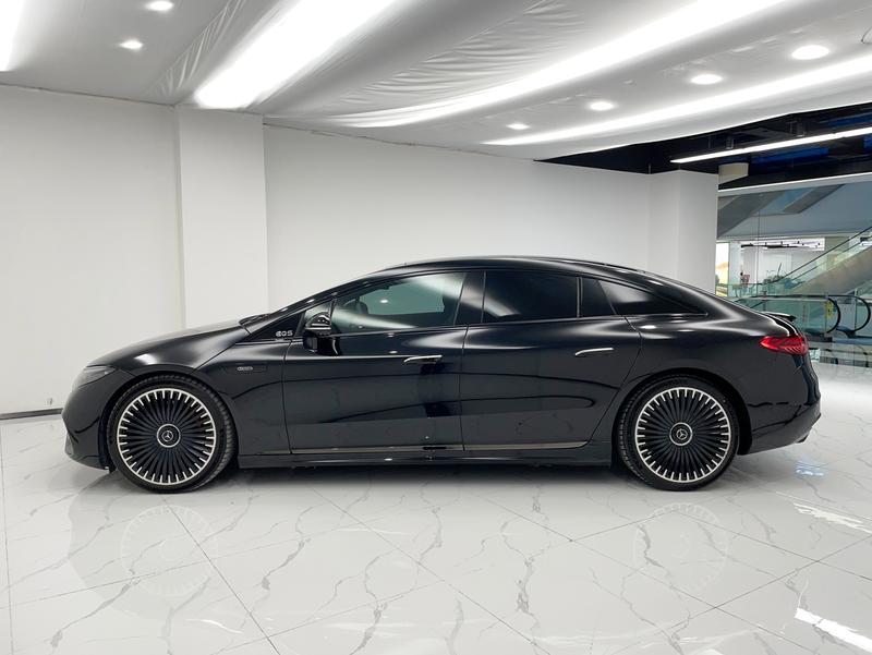 Mercedes-Benz EQS AMG, 2022 — фото 4 из 12